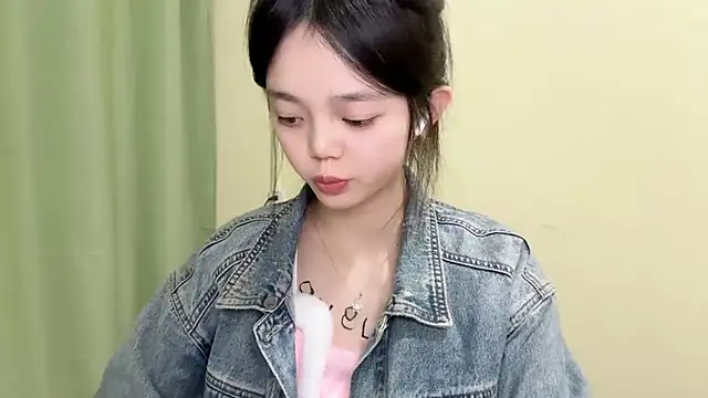 Nicole-13's cam snapshot