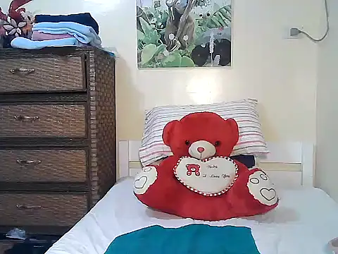 Kisses-13's cam snapshot