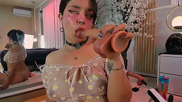 ivannabellini's cam snapshot