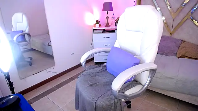 Alexa_Murphy_'s cam snapshot