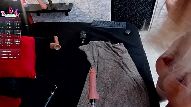 IVISBOUNCYASS's cam snapshot