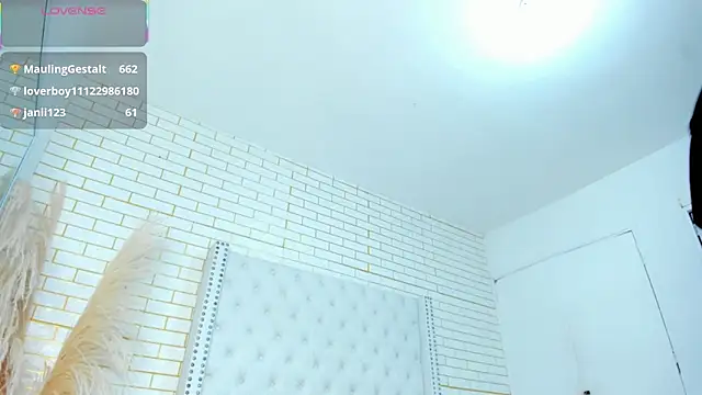 kylie_wilsson live sex cam