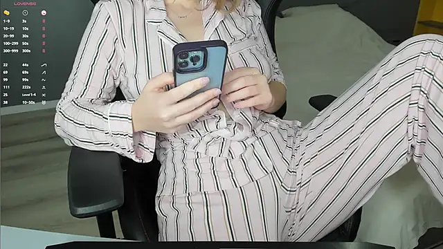 gigihadd's cam snapshot