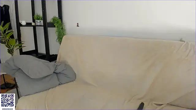 BlurryWish's cam snapshot