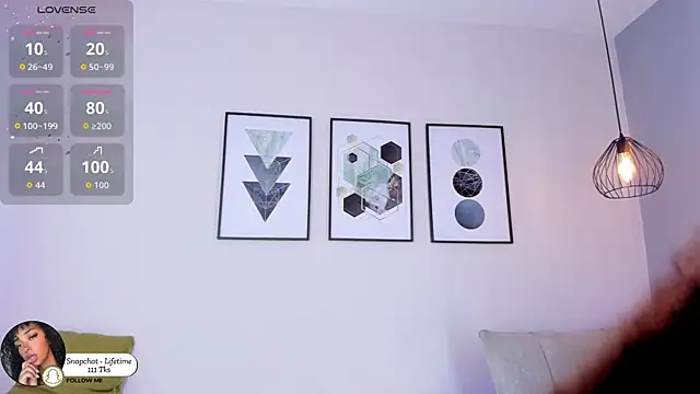 Tina_curly's cam snapshot