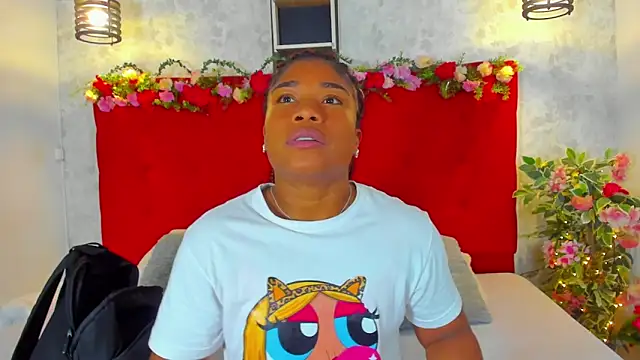 SilvannaFit's cam snapshot