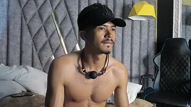 NicolaiKarav live sex cam