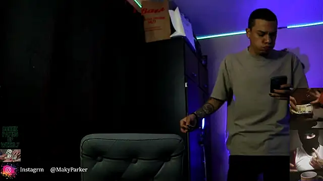 AlphaMasterXxx's cam snapshot