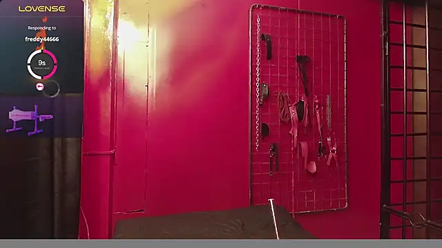 Rubi_boobs_'s cam snapshot