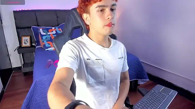 Aiiden_15 live sex cam