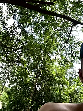 outdoors11 live sex cam