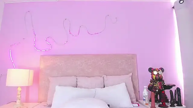 EmaRae1499's cam snapshot