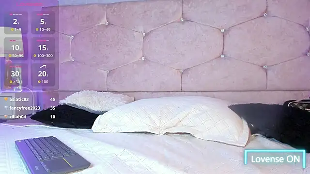 ALEJANDRACHERRY_'s cam snapshot