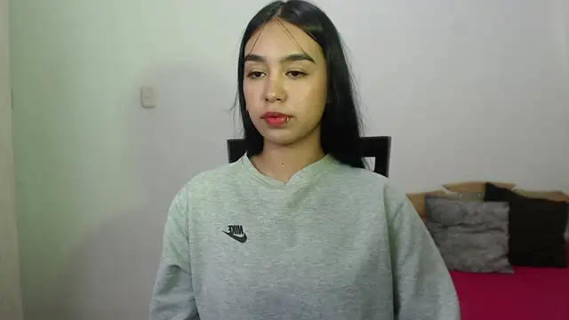 kyra_fox_'s cam snapshot