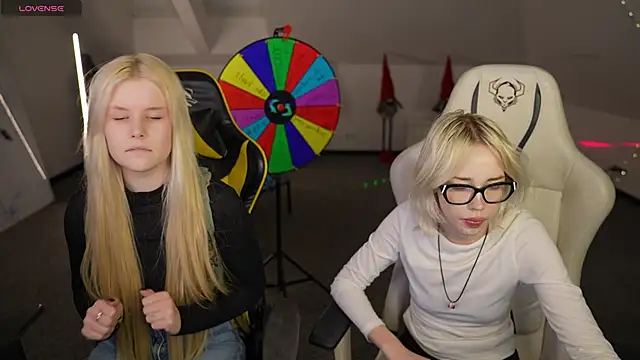 Jessica_start's cam snapshot