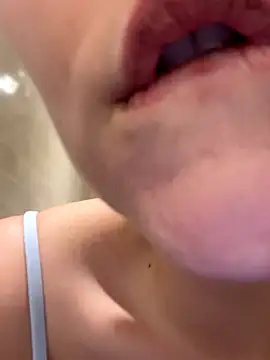 RealJuliette's cam snapshot