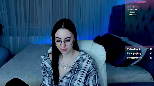 Miss__Linn's cam snapshot