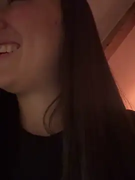 emiliasommer's cam snapshot