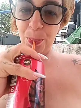 Escarlate4you_ live sex cam