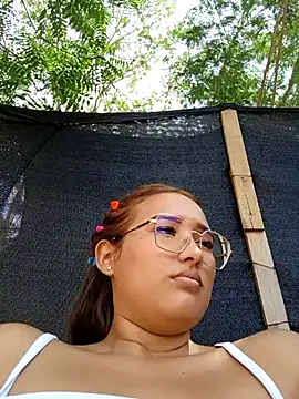 young_dairy01 live sex cam