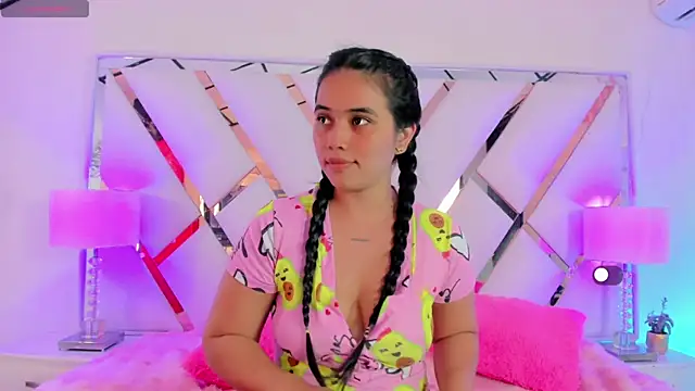 naughtysara20's cam snapshot