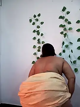 Taniya-2025 live sex cam