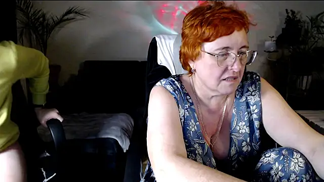 JoannaAndNeighbour's cam snapshot