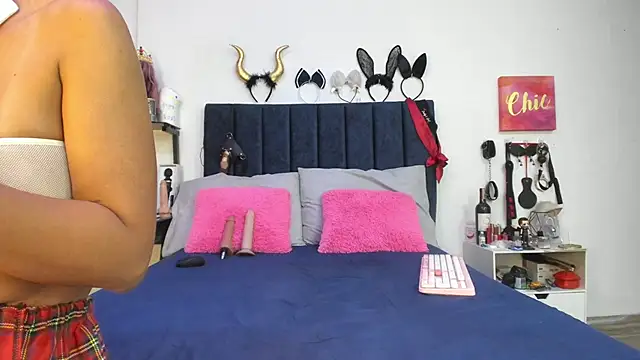 emmily_giraldo's cam snapshot