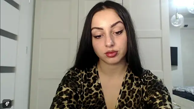 courtneyPerfect's cam snapshot