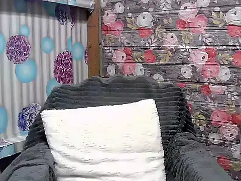 AsianHorny4uxx's cam snapshot