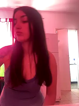 KarenG2025's cam snapshot