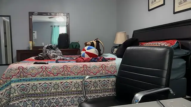 greekmythics's cam snapshot