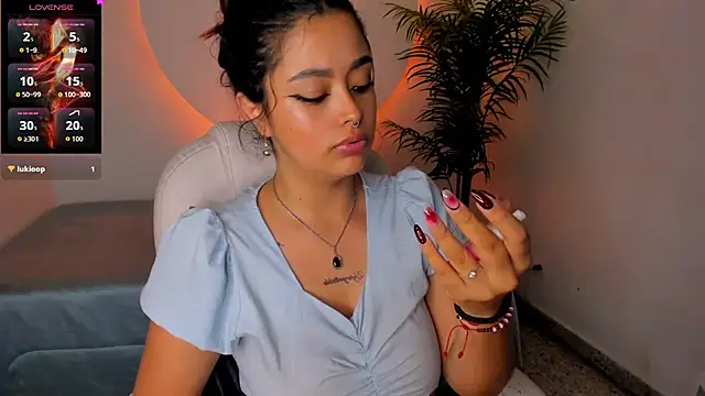 Ariana_Pierce's cam snapshot