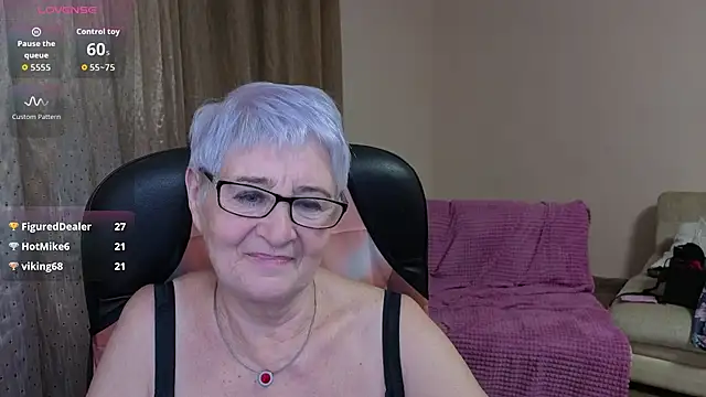 Sandra_Snowflake's cam snapshot