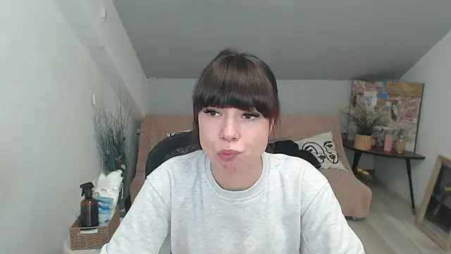 MayaWill's cam snapshot