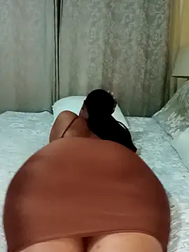 Luciouslips00's cam snapshot