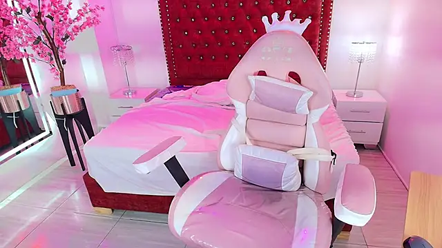 Lucy_saki's cam snapshot