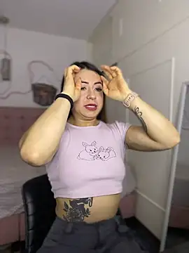 MaddieHunter's cam snapshot