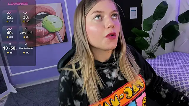 alaia_greyy's cam snapshot