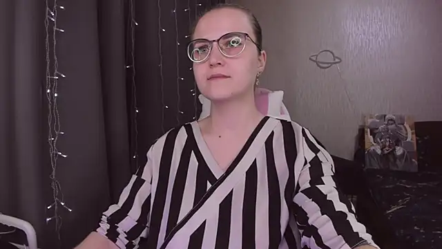 MissBrightShine's cam snapshot