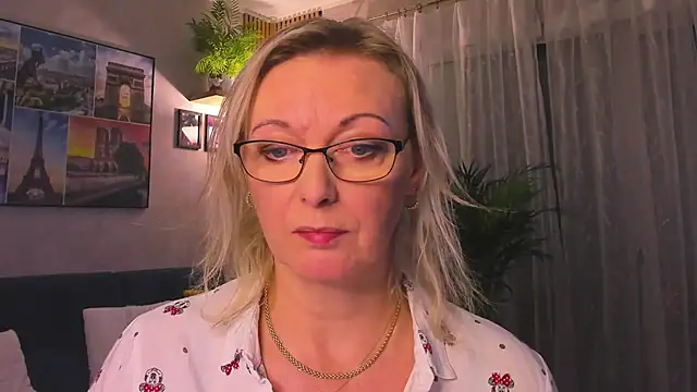 vanessa_chat's cam snapshot