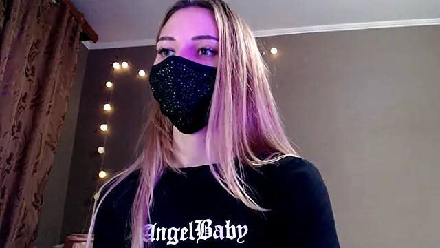 Iris_lave's cam snapshot