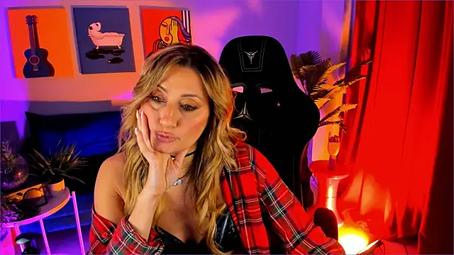 SarahAlluring's cam snapshot