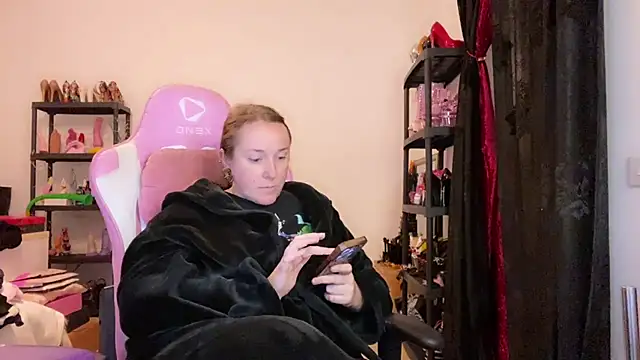 kisicaxx's cam snapshot