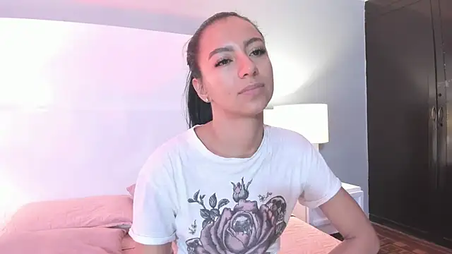 Tamaraakins's cam snapshot