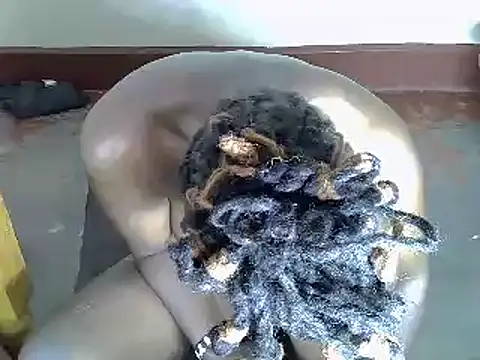 Sweetaggy2's cam snapshot