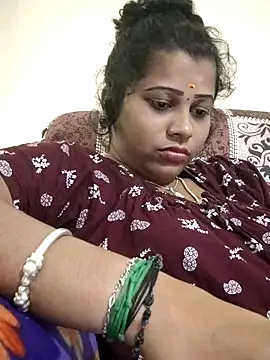 sweetqueen143 live sex cam