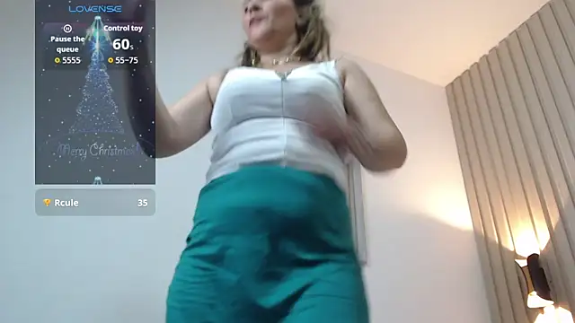 luciana_ballesteros_'s cam snapshot