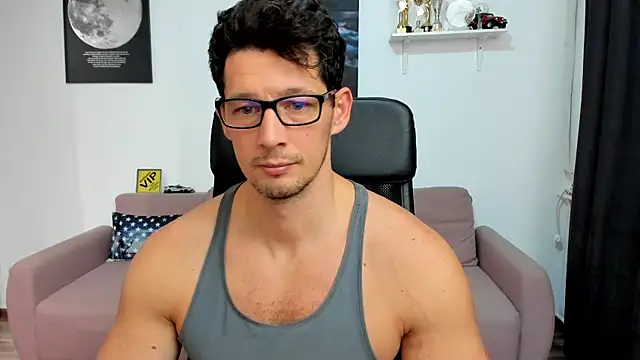 BrutusK08 live sex cam