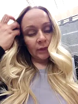 Bondgirl_013 live sex cam